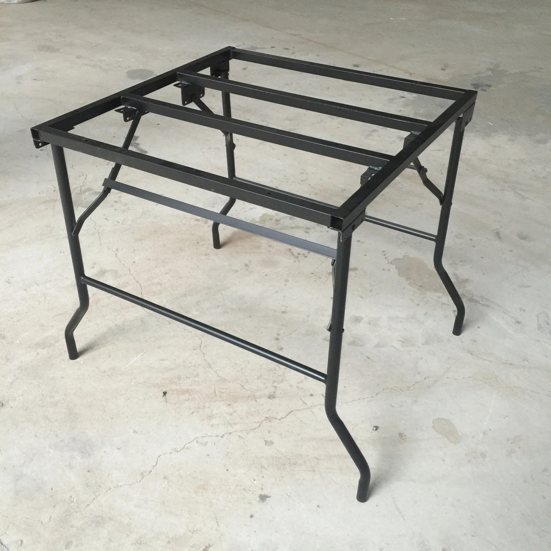 按尺寸生产圆管折叠桌架宴会圆桌会议长方桌 IBM台架