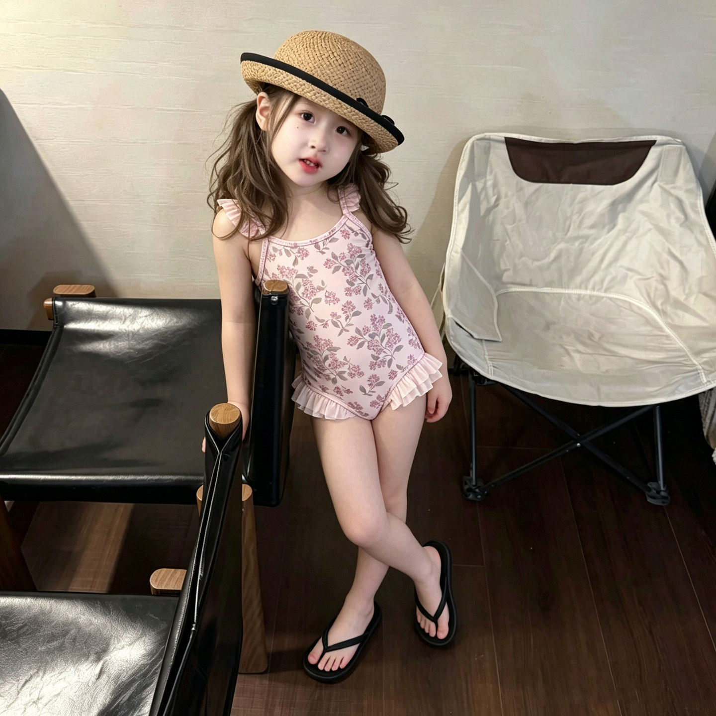 宝宝泳衣2026夏装新款时尚女童超好看绝美吊带泳装儿童连体游泳衣