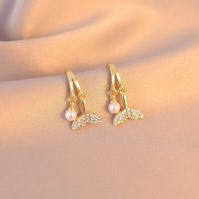 精致鱼尾珍珠短款耳钉法式高级感耳饰气质耳环蚊香盘无耳洞耳夹女,饰品/流行首饰/时尚饰品新,耳夹,淘宝优惠券,粉丝福利购,淘宝优惠卷