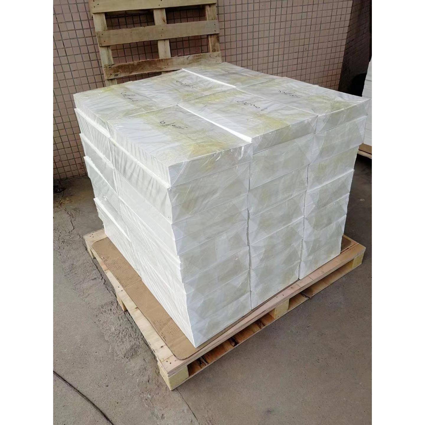 优惠供应0.175MM沙比克FR65哑光磨砂阻燃PC防火PC聚碳酸酯薄