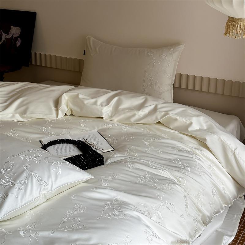 北欧简约素色全棉50支贡缎长绒棉四件套国风轻奢白色花卉刺绣套件