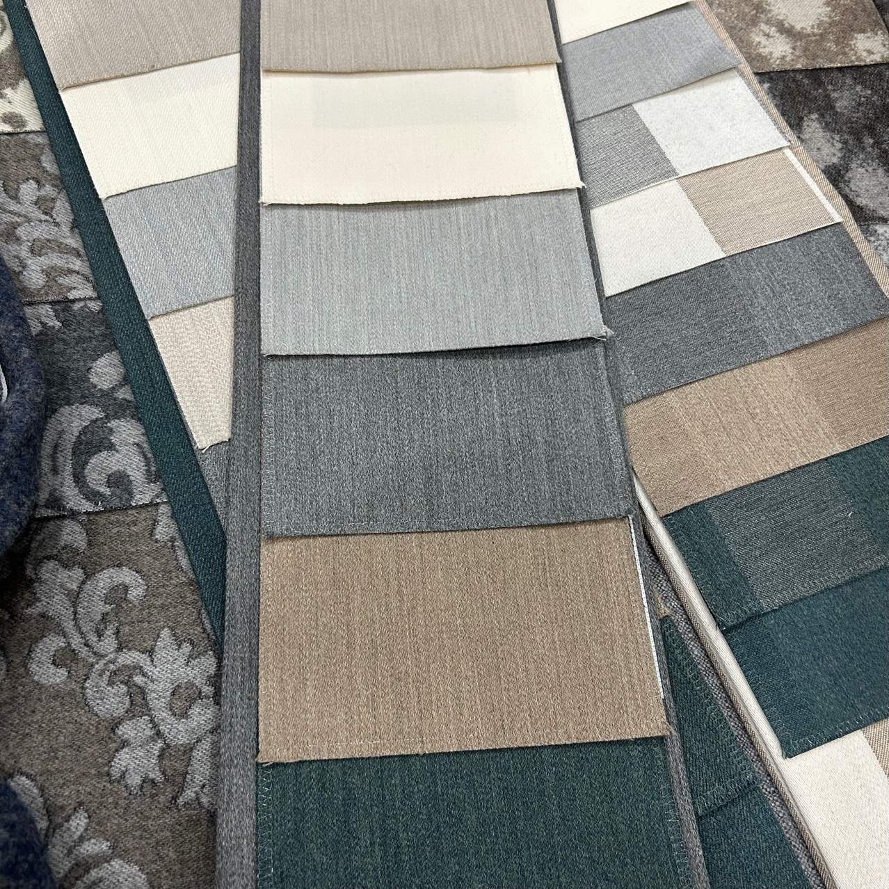 Wool curtain fabric samples百分百羊绒面料服装面料色卡窗帘样