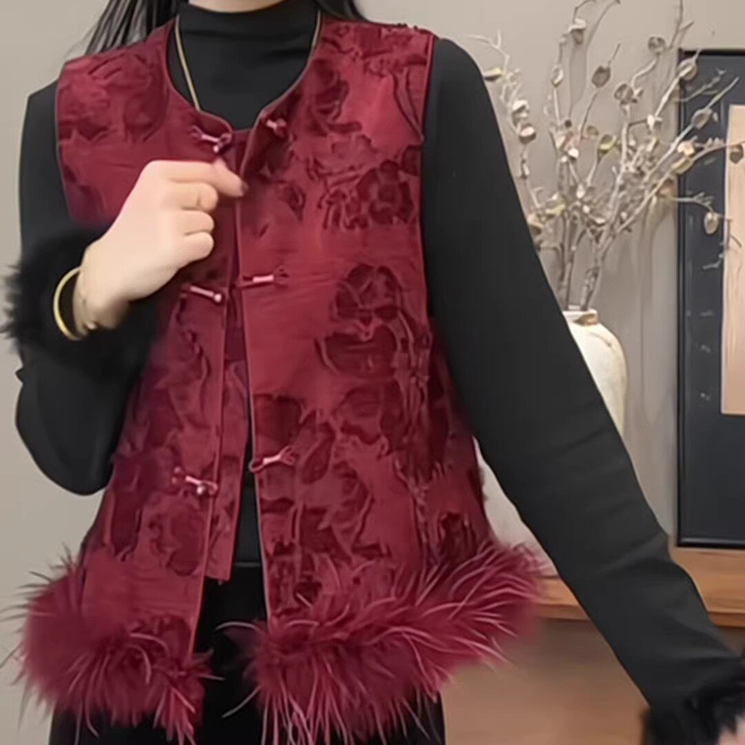 新中式红色鸵鸟毛拼接汉服套装
