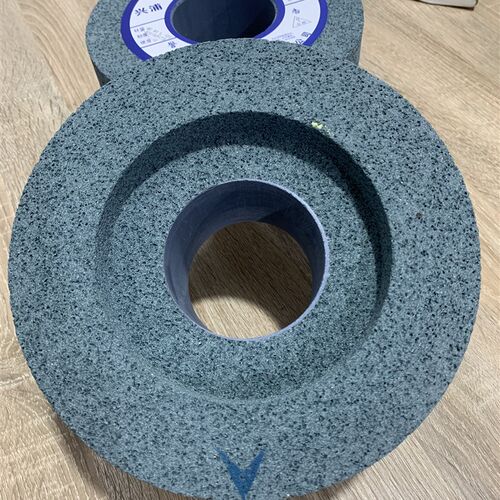 绿碳化硅200*f96*100大气孔砂轮胶辊磨砺机专用砂轮磨橡胶砂轮