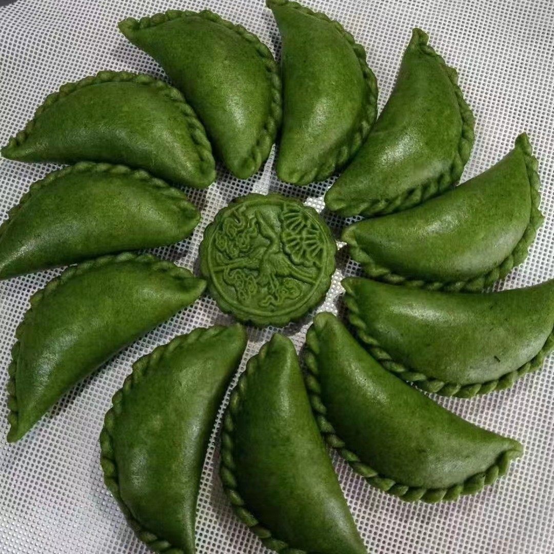 江西艾叶果清明果米浆米粿手工新鲜艾草青团子糍粑笋腌菜