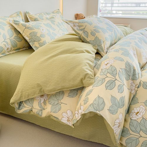 Four piece set of cotton bed sheets duvet covers bedding