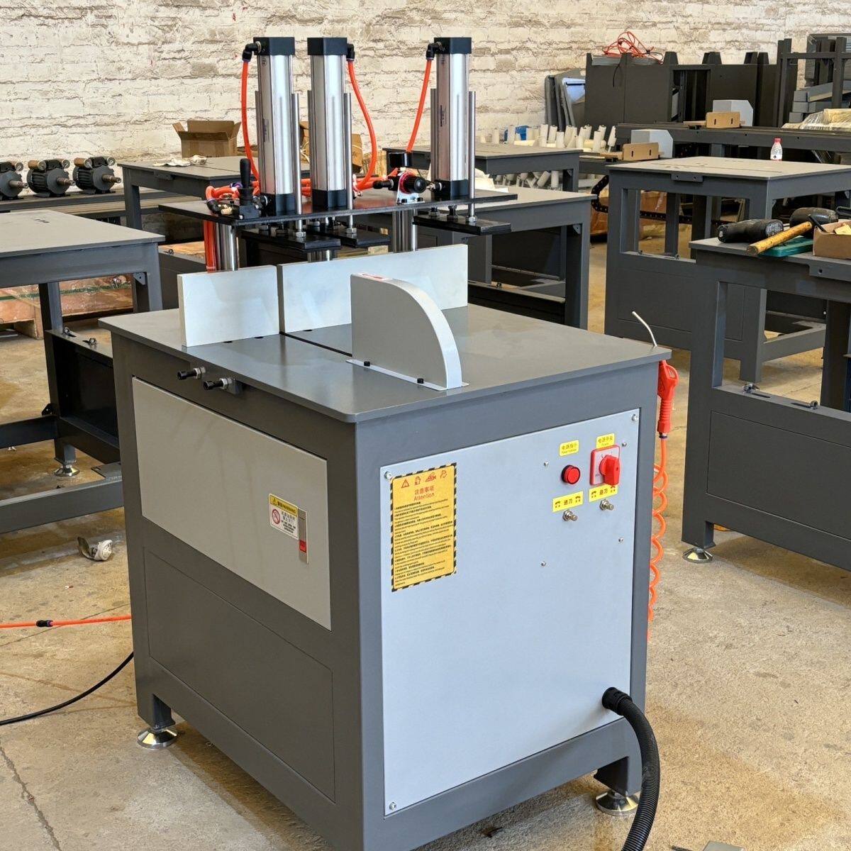 铝材切割机90度直切铝合金下料机角码型材断料机界铝机断料锯台式