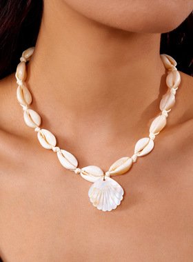 Simple Shell Pendant Necklace 扇贝吊坠锁骨链