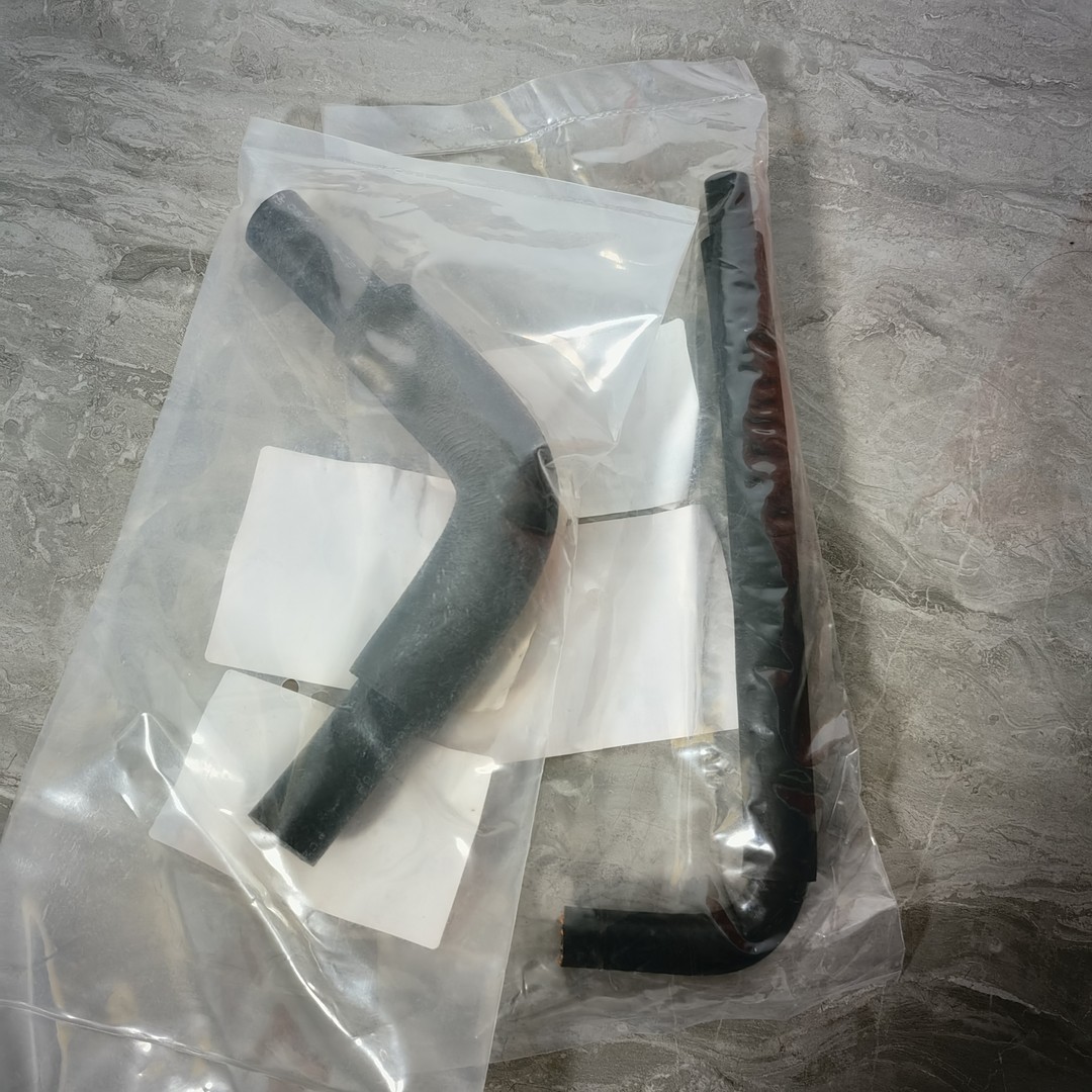 六代凯美瑞废气管 老化开裂导致抖动 影响油耗 更换后缓解