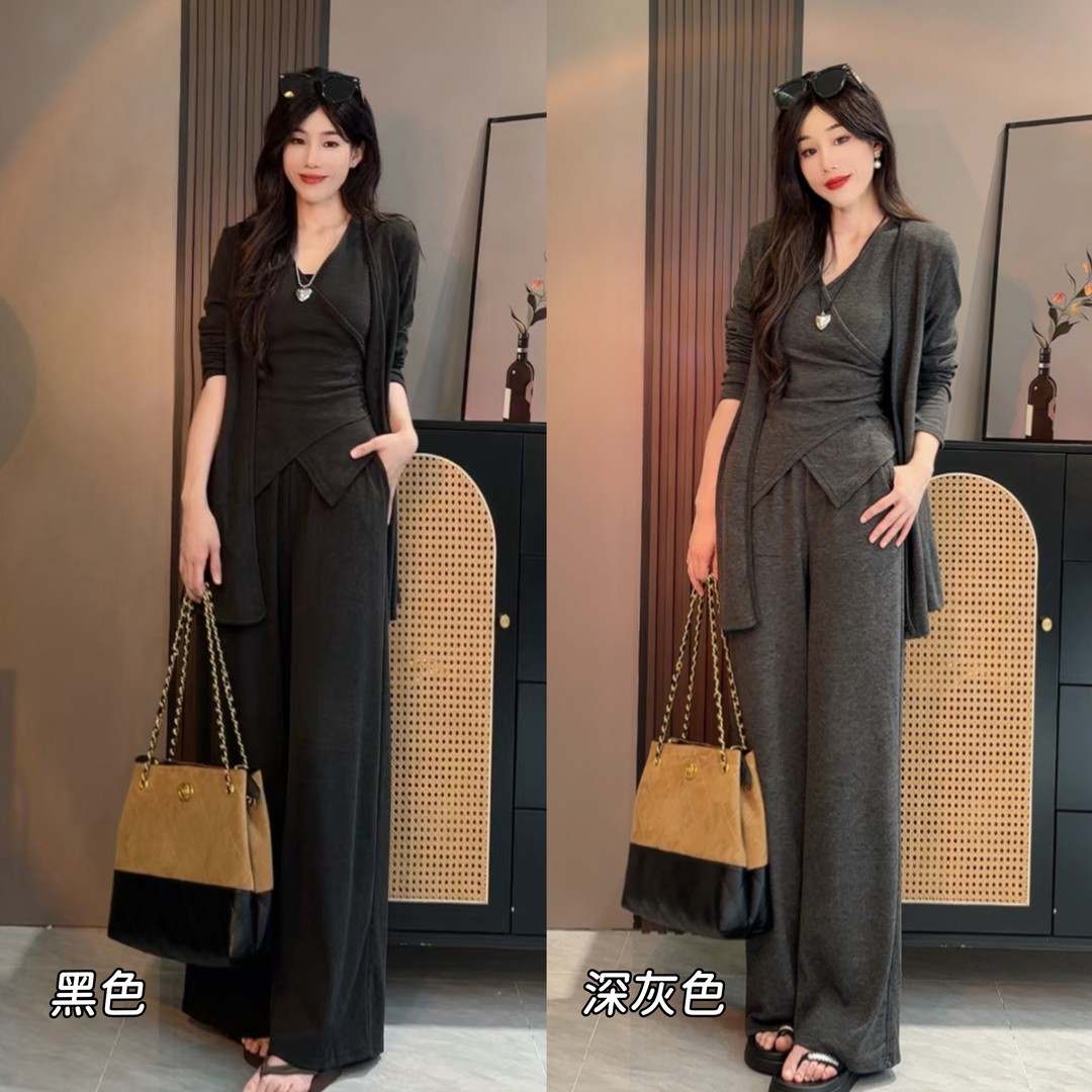 2025秋季新款气质显瘦时尚法式复古轻奢设计师女套装