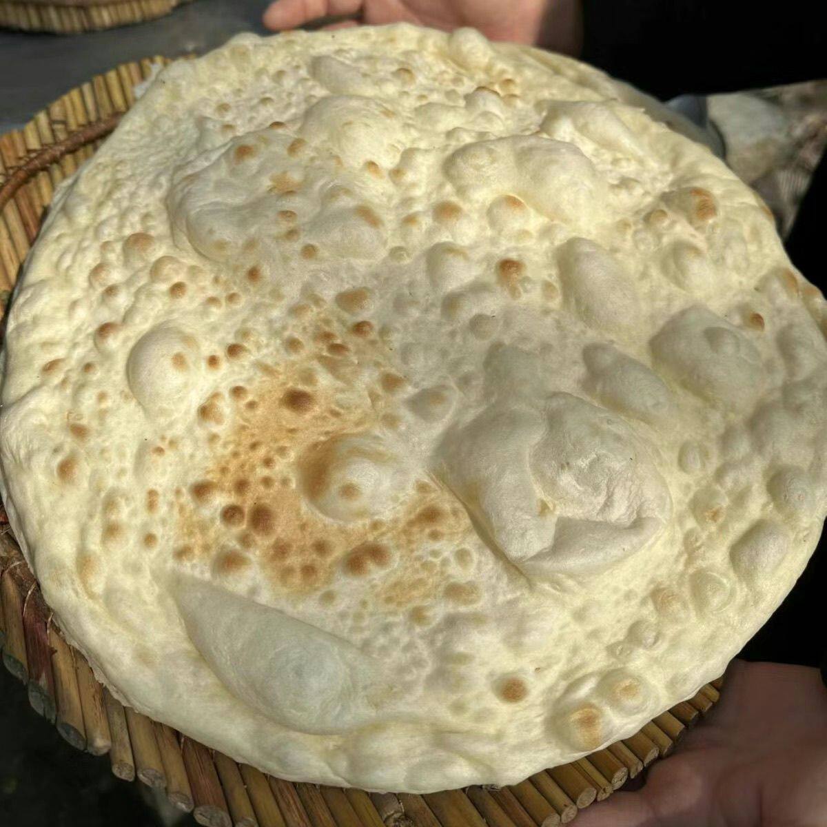 山东枣庄老面烧饼特产传统滕州现