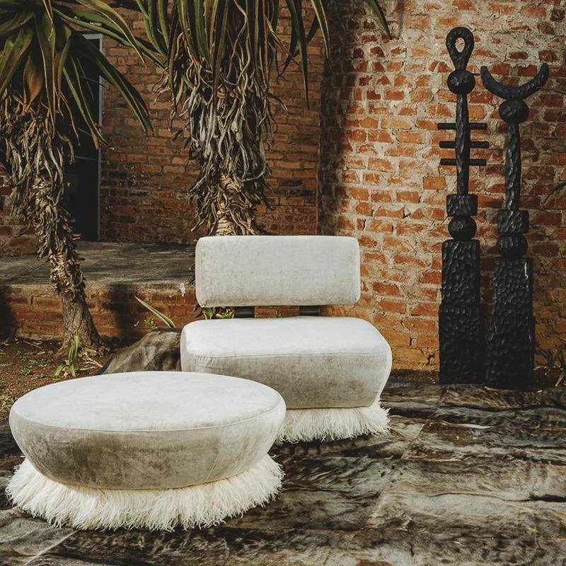 意式极简轻奢布艺沙发椅客厅卧室家用创意设计师网红单人休闲椅