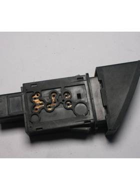 GS1D-66-4H0A适用于马自达M6RY开关(应急灯)正厂