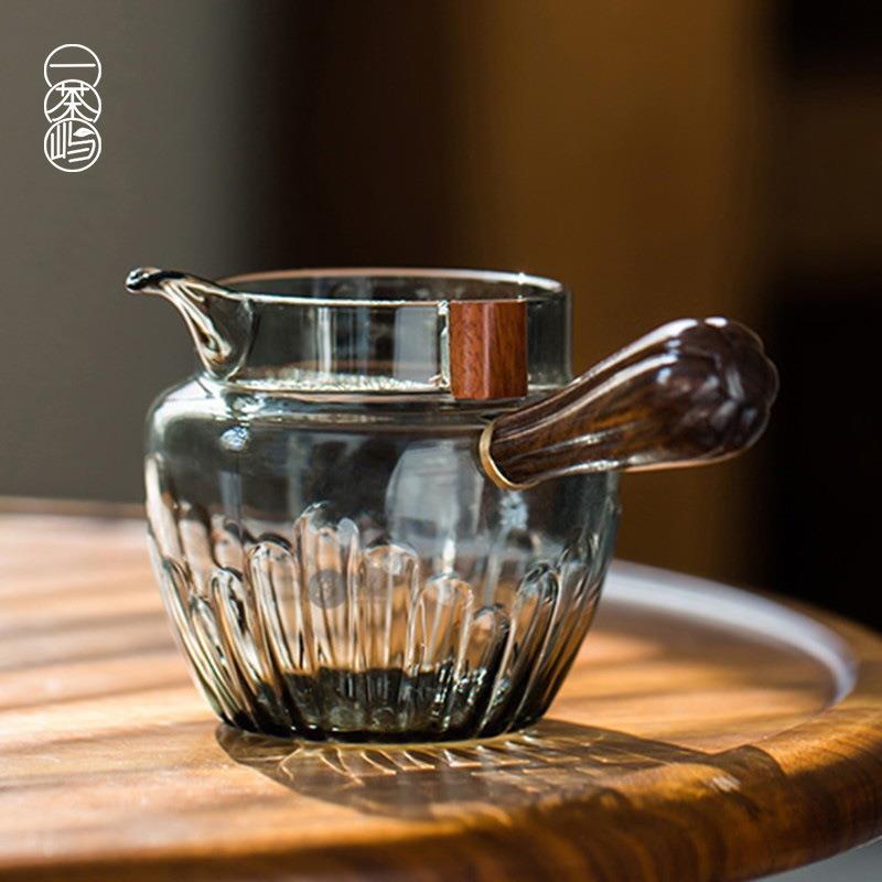 现货侧把玻璃公道杯茶漏一体高档月牙分茶器绿红茶泡茶器过滤茶具