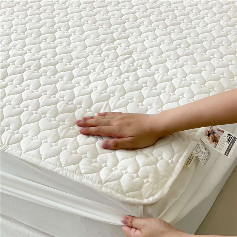 纯色纯棉夹棉加厚床笠绗缝爱心图案可水洗床垫保护套白色防滑床笠