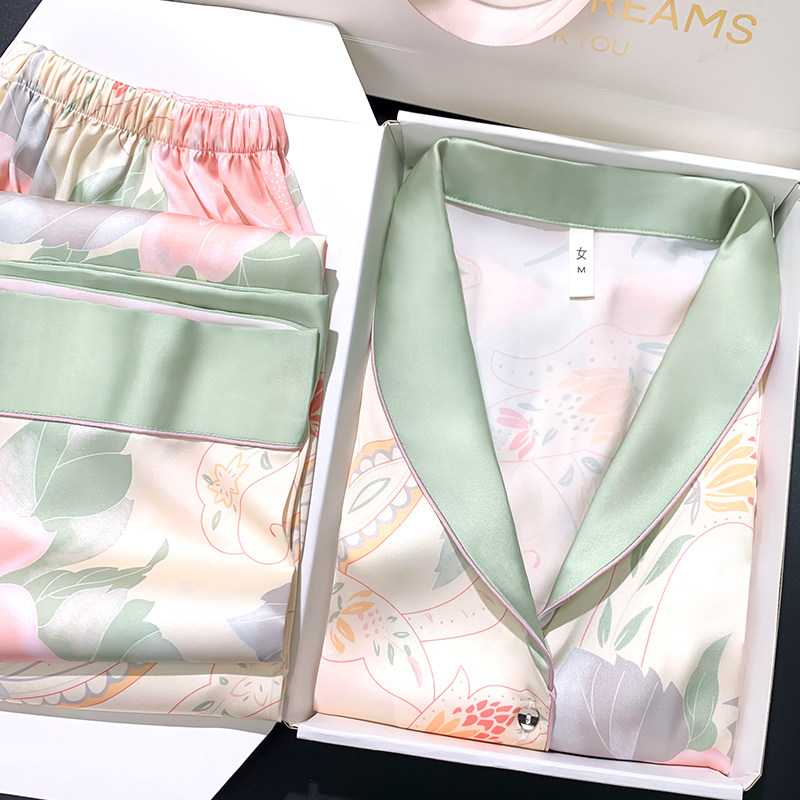 520情人节礼物送女朋友女友老婆母亲节送妈妈实用生日礼物睡衣