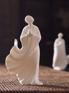 汉鸿创意茶宠摆件陶瓷禅意摆件客厅茶道零配装饰新中式人物工艺品