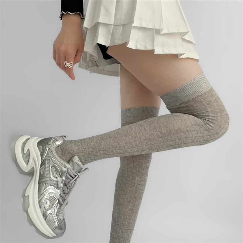 夜间教习室堆堆袜女春秋薄款长筒学院风jk小腿袜子竖纹灰色过膝袜