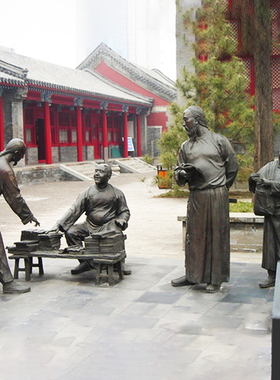 民俗小品商业街景观市井买卖情景玻璃纤维仿铜人物雕塑城市户外摆