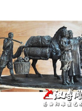 玻璃钢仿铜人物雕塑传统孝道尊老爱幼小孩推老奶奶雕塑城市景观