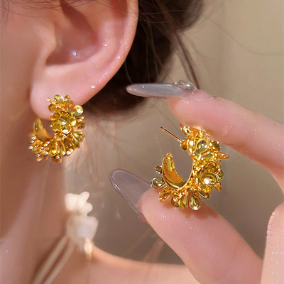 「繁花锦簇」金色花朵C型耳环