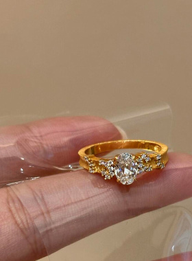 2025新款闪钻气质鸽子蛋戒指