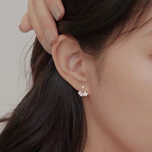 花朵纯银耳钉女轻奢小众设计简约耳环2025新款 高级防过敏耳饰 爆款