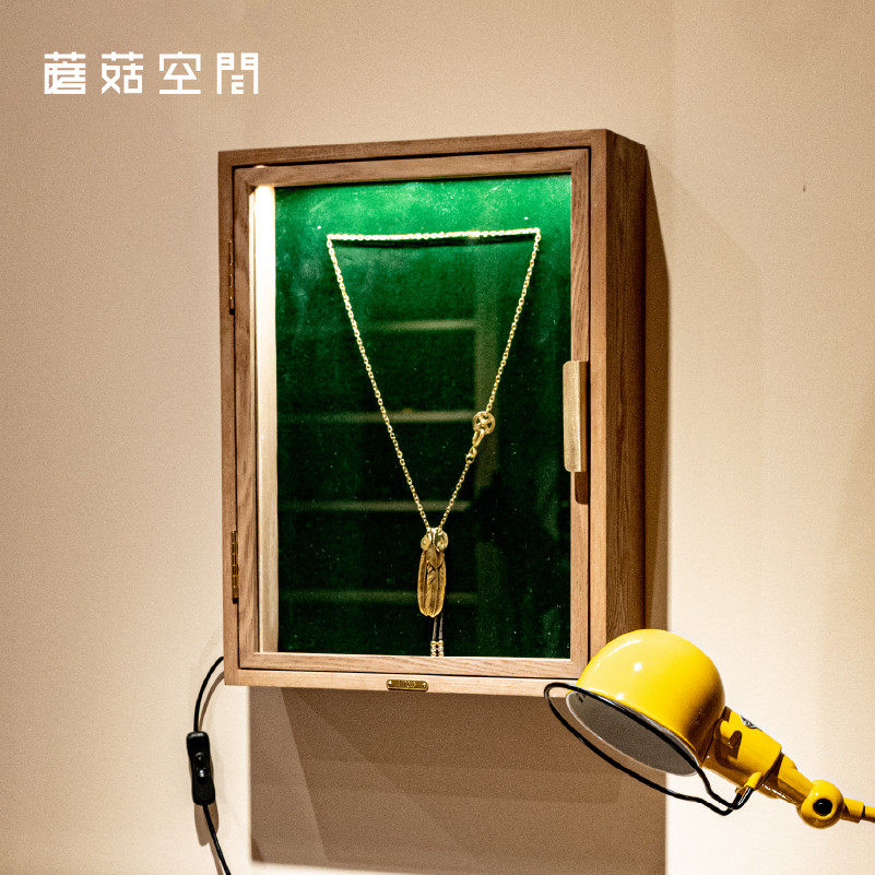 蘑菇空间实木墙壁饰品展柜 珠宝展示柜 储藏功能 高品质水曲柳