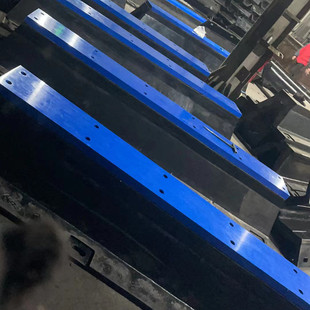 DA型橡胶护舷多规格码头轮船靠岸缓冲胶条橡胶防撞条船舶防撞护舷