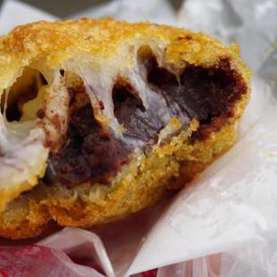 北京虎坊桥京天红酒家京天红炸糕红豆沙耳朵眼小零食保质期10天