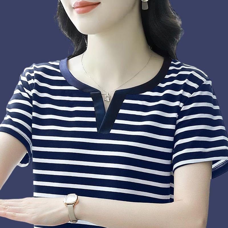 v领条纹短袖T恤女2024新款夏装宽松胖mm大码纯棉中年妈妈洋气上衣