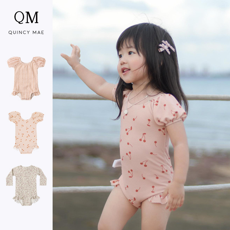 QuincyMae童装新款夏季短袖连体泳衣女宝宝冲浪可爱泳衣泳帽四季