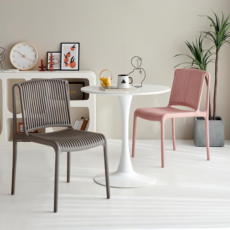 北欧成人整装椅子时尚简约塑料靠背椅子加厚镂空户外不带扶手餐椅