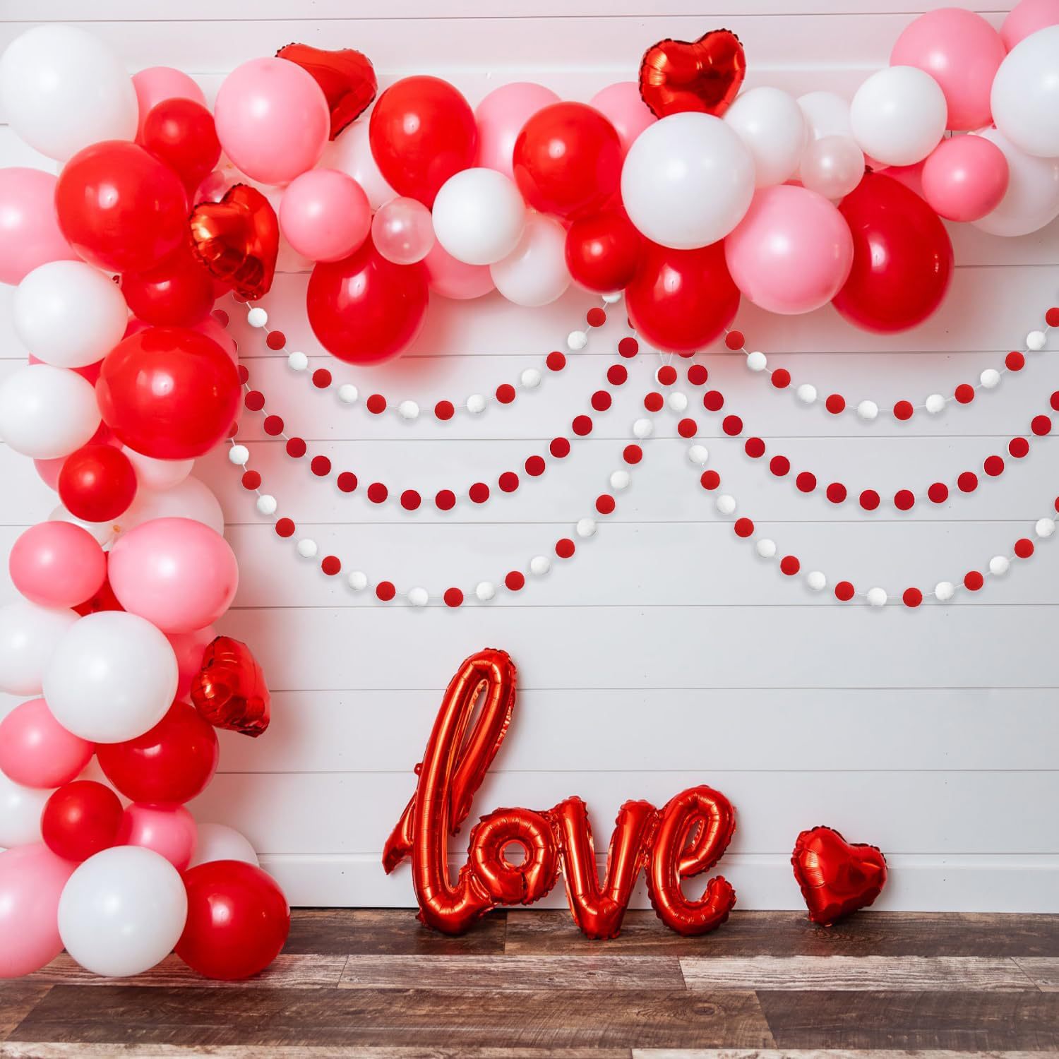 红白毛球串花环彩色毛毡球装饰品挂件可爱情人节绒球气氛布置挂饰