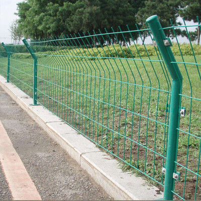 新品双边丝护栏网高速公路围栏铁路框架铁丝网栅栏果园养殖隔离防