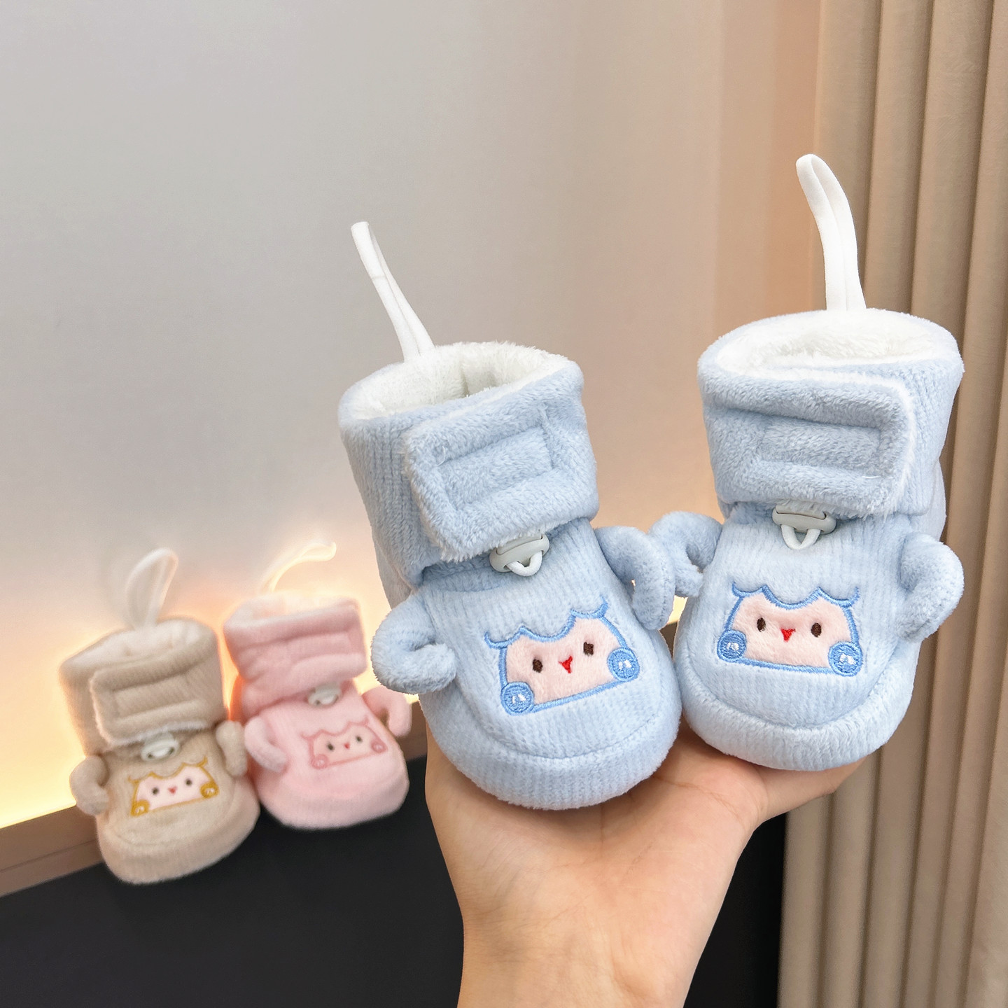 冬季婴儿加绒保暖不掉护脚棉鞋