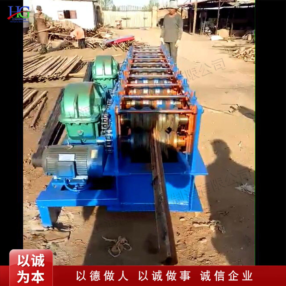圆管压方管设备废旧钢管变方管成型机旧脚手架管材圆管变方管机
