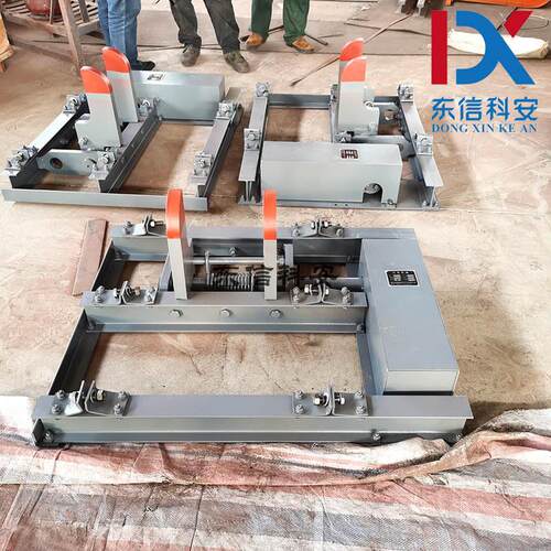 气动卧闸QWZC-6型600轨距煤矿阻车用灵敏度协调性好气动卧闸