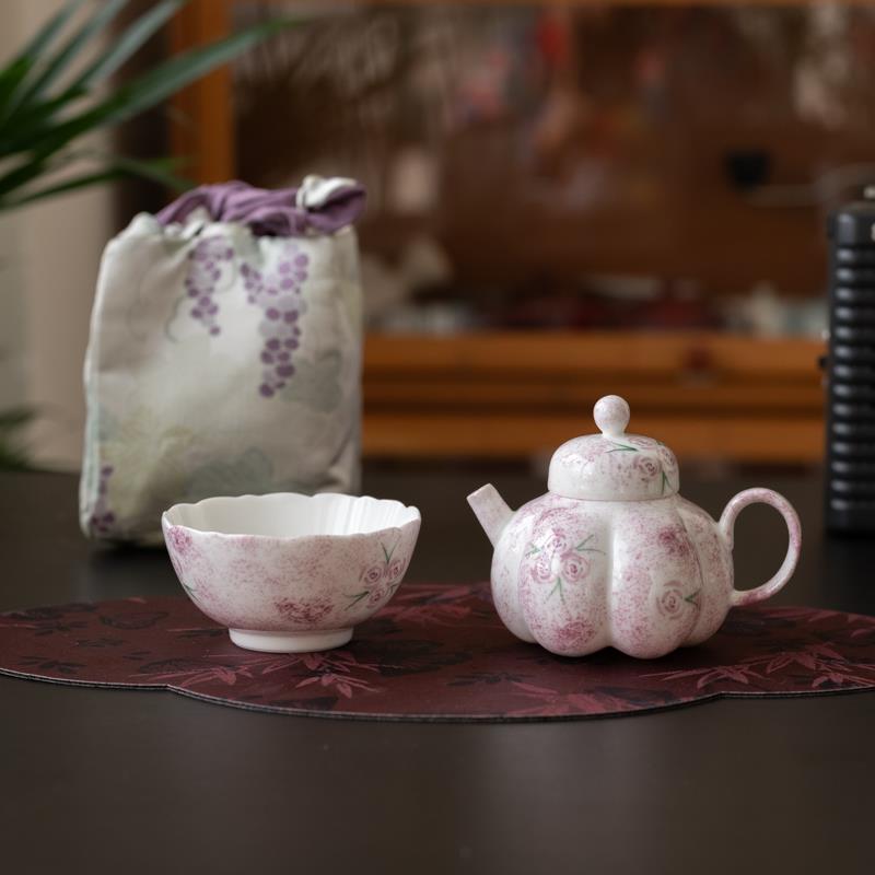 文小橙 粉紫手绘玫瑰花家用便携包 陶瓷釉下彩泡茶壶中式旅行茶具
