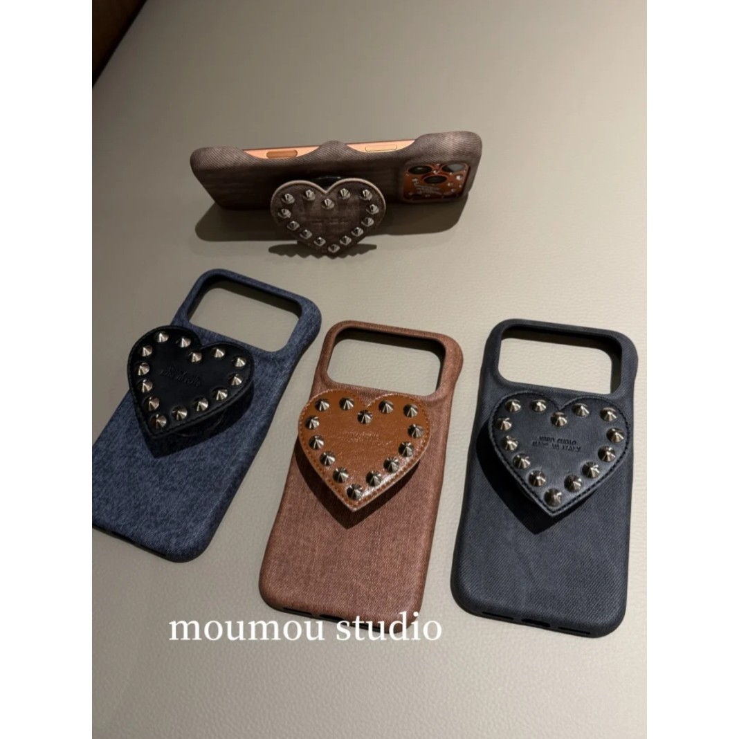 MOMOMOSTUDIOS韩系ins深色皮纹铆钉爱心支架适用iP