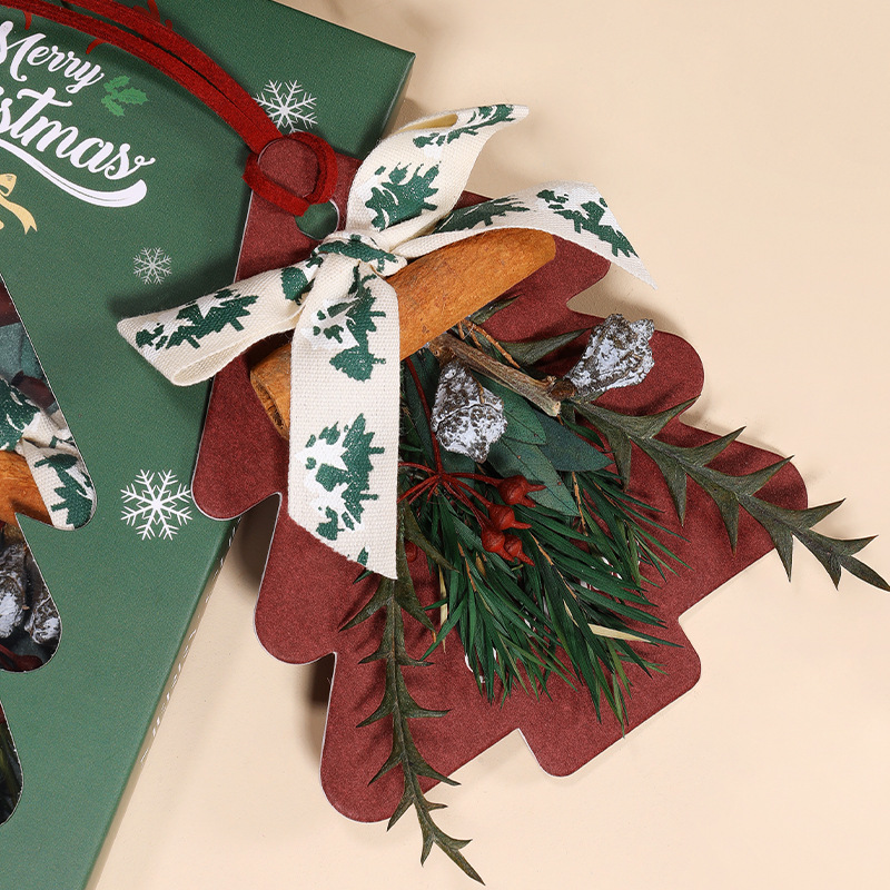 圣诞节香薰挂件礼盒情人节树蜡烛香氛男女生日礼物伴手