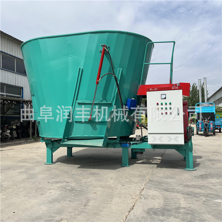 养殖场双轴饲料拌料机全日粮牛场青储混合机牛场驴场TMR搅拌机