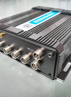 Box007车载播放盒VGA播放盒AV播放盒支持RS232支持RS485播放盒4G