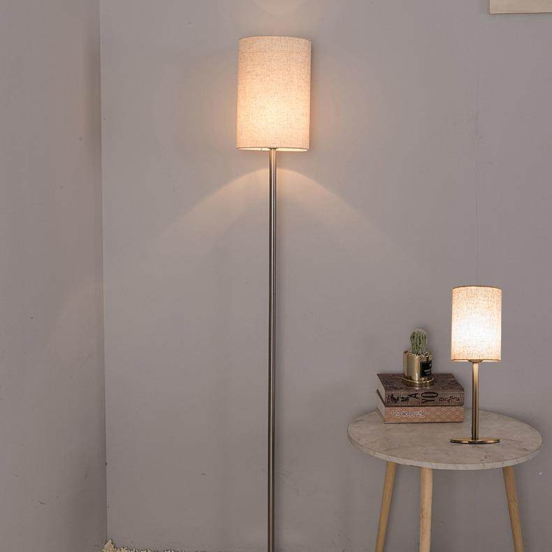 北欧简约落地灯创意时尚立式led台灯宾馆工程序卧室布艺床头灯
