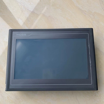 昆仑通泰触摸屏TPC1061Ti，成色佳，功能正常无修，标价议价