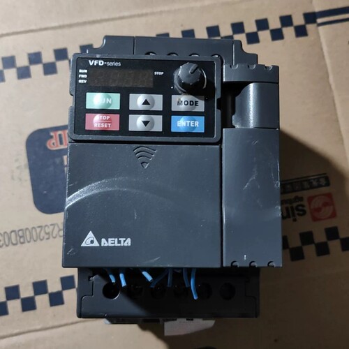 议价台达变频器 VFD022E43A-M