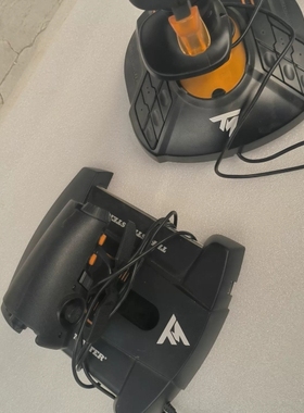 议价图马思特T16000m飞行摇杆+油门一套 成色如图，需要的联维修