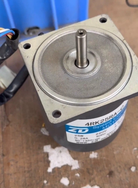 3个ZD中大调速电机带调速器，4RK25RA-C，轴8