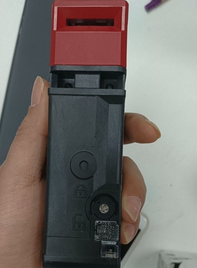 全新原装正品OMRON欧姆龙小型电磁锁定安全门开关D4SL-N2FFA-D