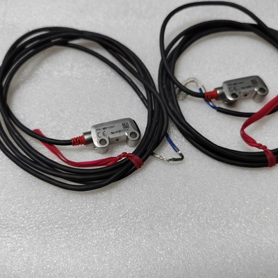 KEYENCE基恩士  PR-MB15N1 光电开关  全新议价